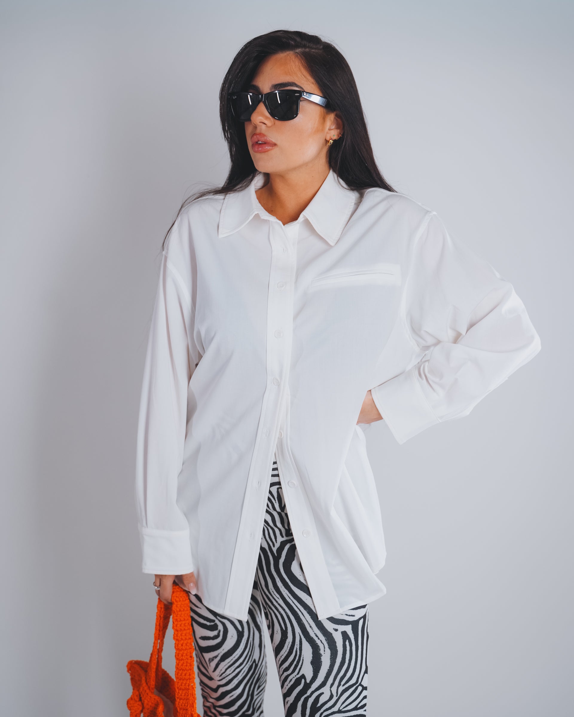 Camicia Over White Lumina