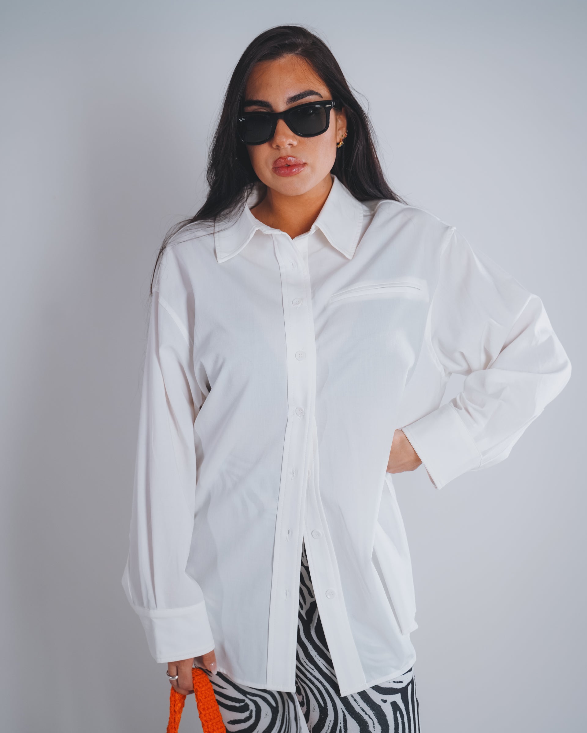 Camicia Over White Lumina